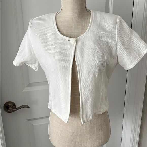 Marie Clare Fashion White Buttoned Crop VTG MADE IN USA - Picture 1 of 8
